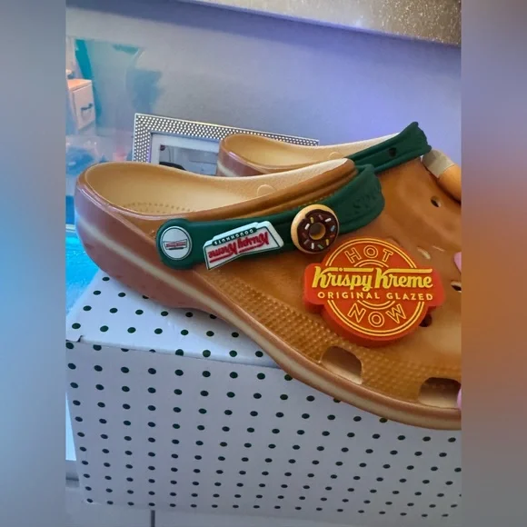 CROCS and Krispy Kreme Collab - Picture 5 of 9
